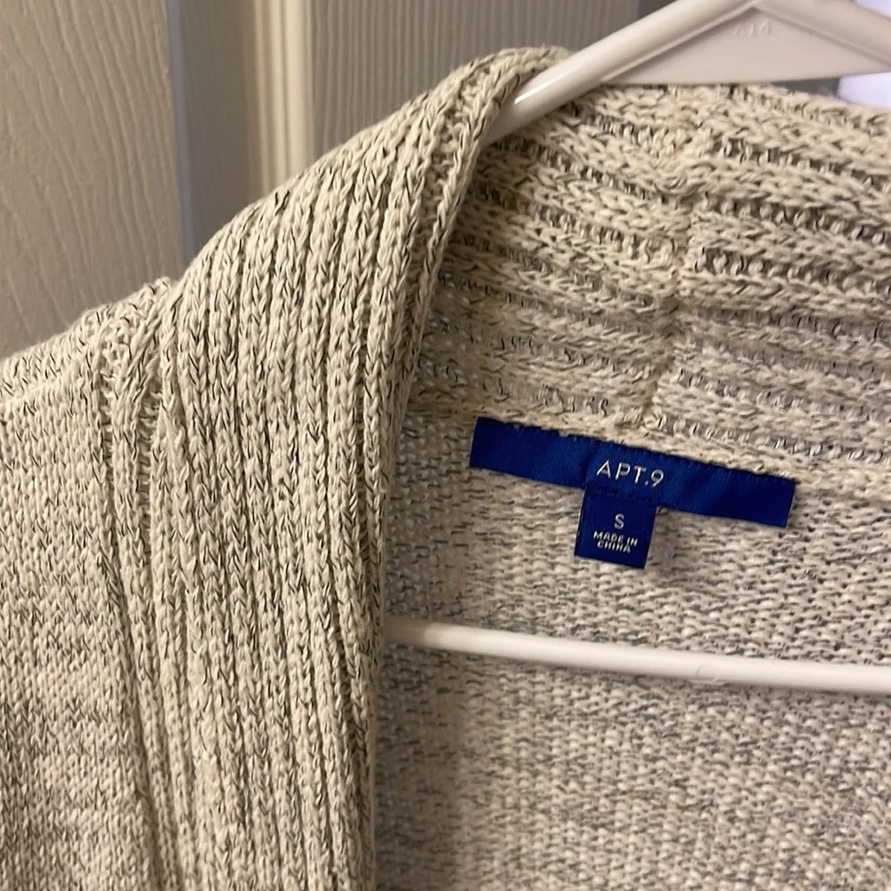 Cardigan - Picture 3 of 3